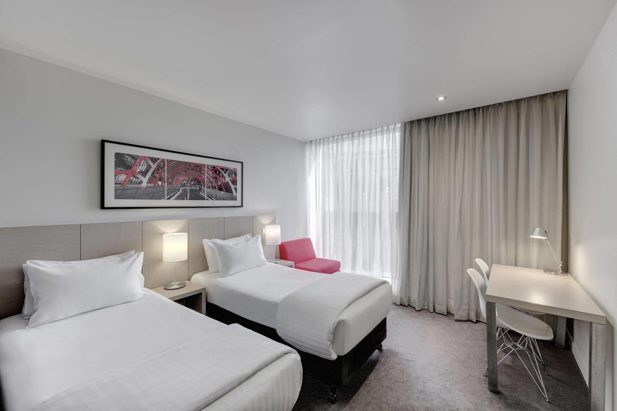 Travelodge Hotel Melbourne Docklands Ngoại thất bức ảnh