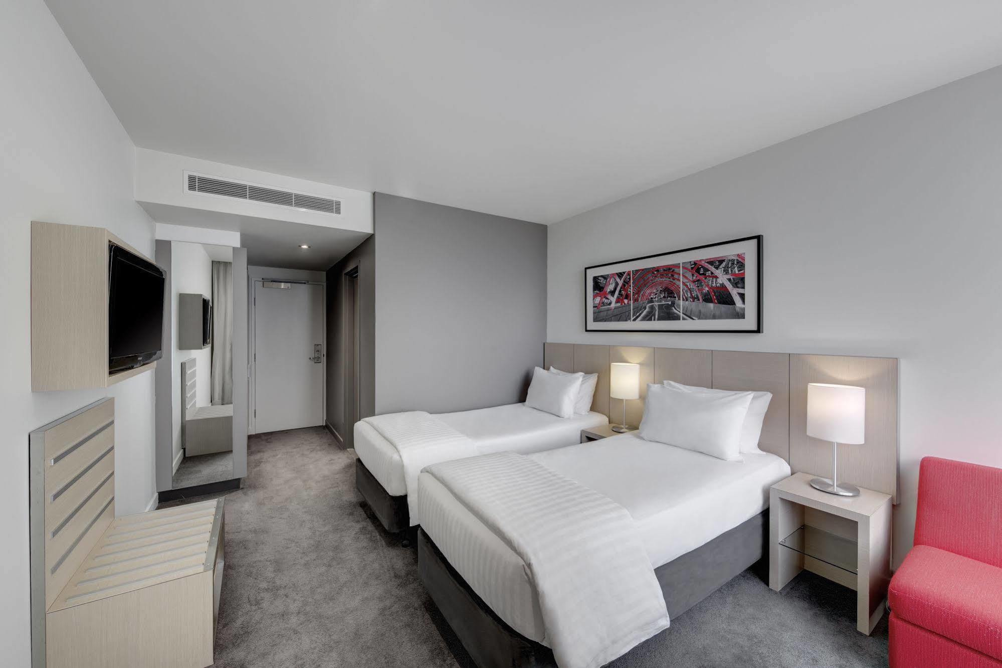 Travelodge Hotel Melbourne Docklands Ngoại thất bức ảnh